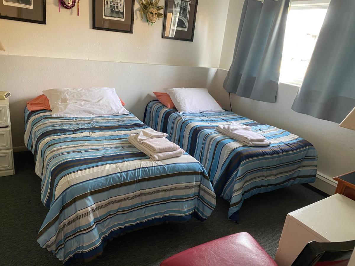 Alaska European Bed & Breakfast 앵커리지 외부 사진